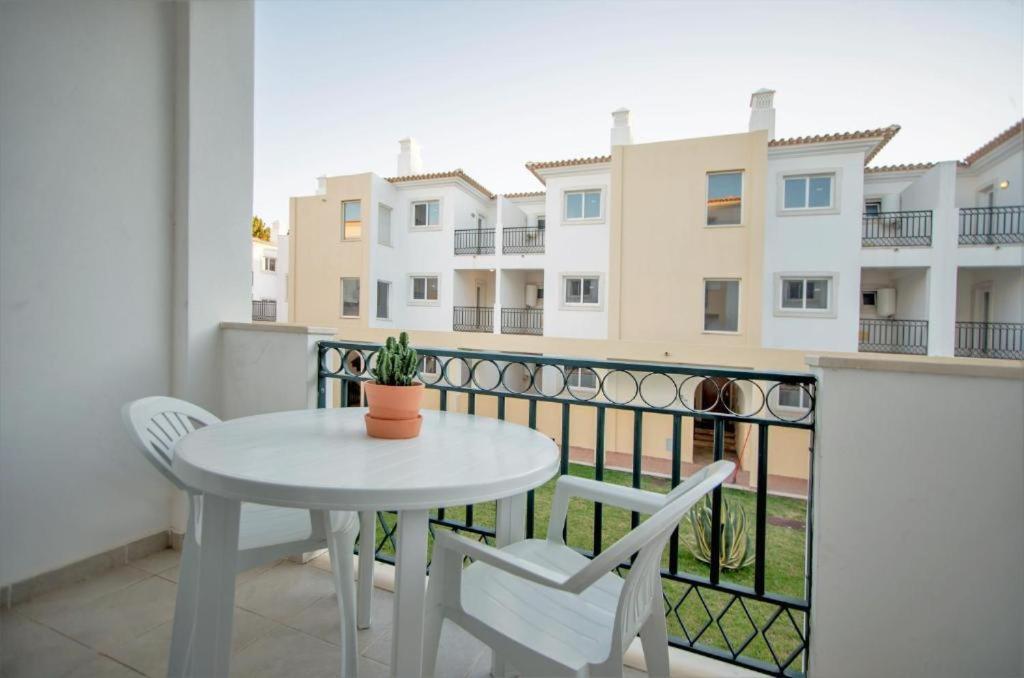 Smy Santa Eulalia Algarve Aparthotel Албуфейра Екстериор снимка